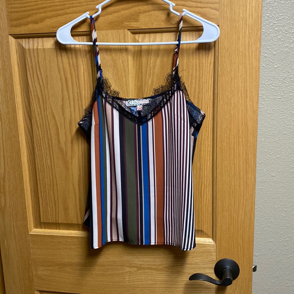 Buckle tank